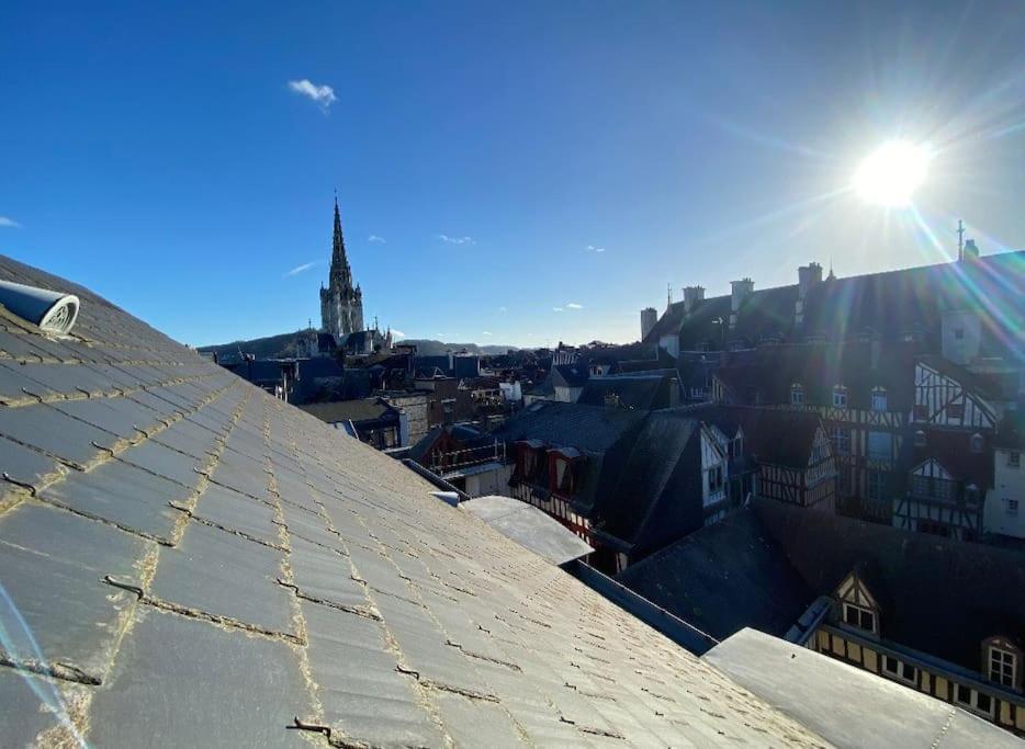 Sous Les Clochers De Rouen - Cathedrale Exterior foto